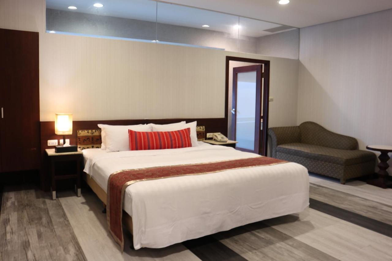 โฟร์ซีซั่น บิวตี้ โฮเทล Hotel อูไหล ภายนอก รูปภาพ